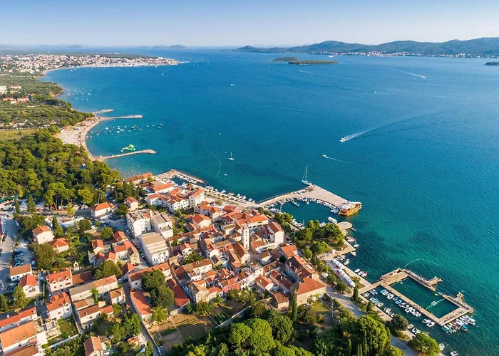 Διαμέρισμα With Parking Space Sveti Filip I Jakov, Biograd - 22404 *