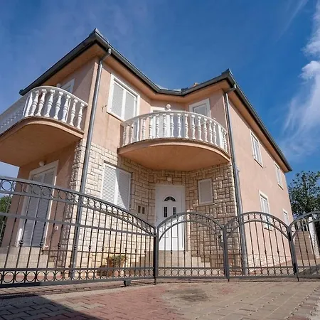 Apartment With A Parking Space Sveti Filip I Jakov, Biograd - 22404 *